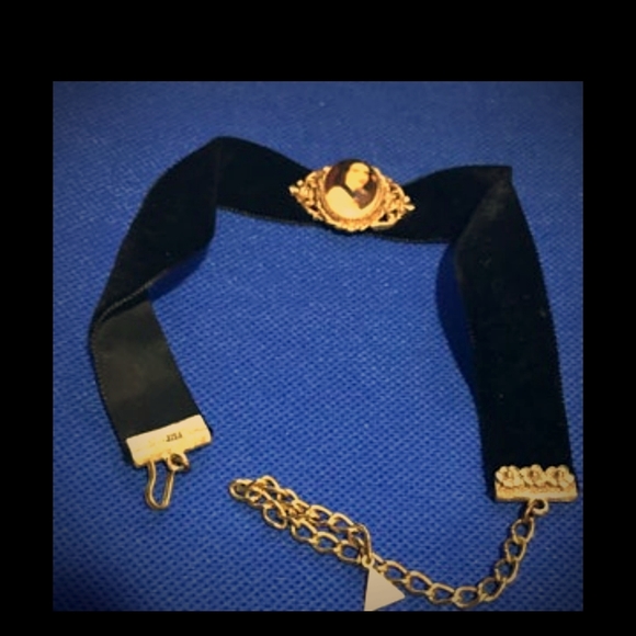 Vintage Jewelry - victorian Choker